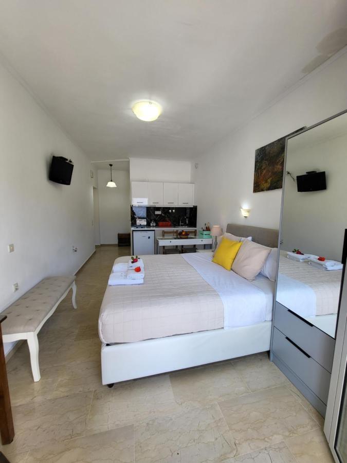 Angela Kassiopi Apartament Studio Kültér fotó